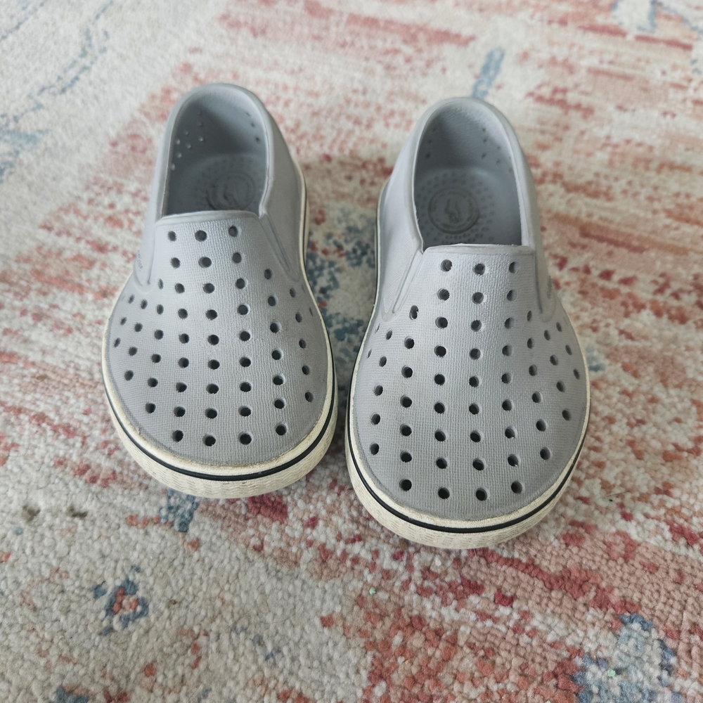 Native Light Gray Jefferson Slip-On Kids Sneakers